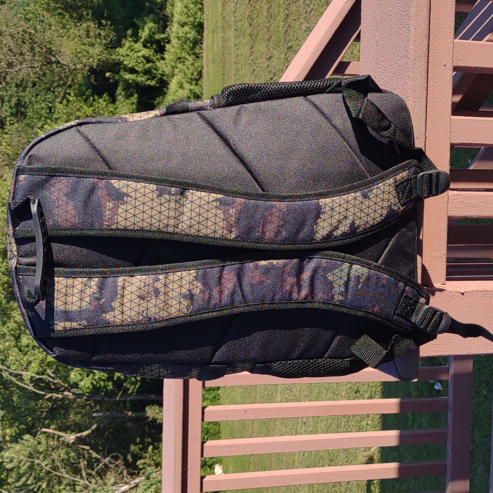 ๐SUMMIT RIDGE Bungee Front Camo Grid - Picture 9 of 16